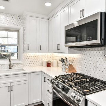 Fairfax - U Shaped Kitchen w/ Island