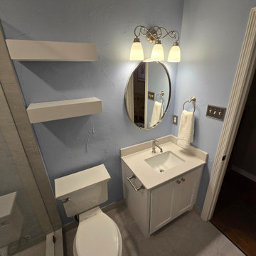 Upstair's Guest Bath