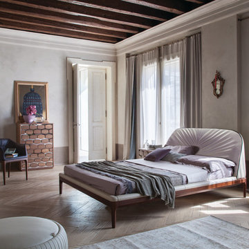 Michelangelo Contemporary Leather Bed by Tonin Casa