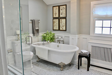 Elegant bathroom photo in New York