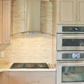 "R" Kitchen