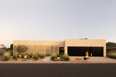 Inspiration for a modern exterior home remodel in Phoenix