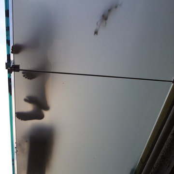 All-glass balcony