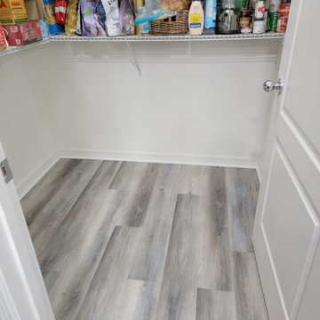 LVP / Luxury Vinyl Plank (+Stairs)