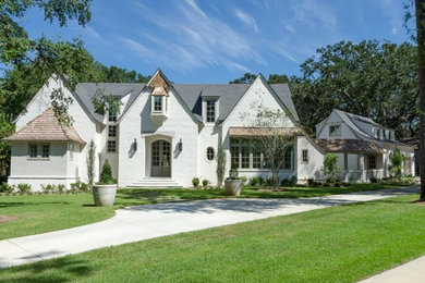 Example of an exterior home design in Miami