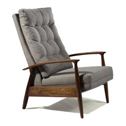 10-848 RECLINING CHAIR - Recliner Chairs