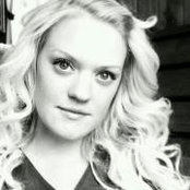 Hailey Vadakins foto