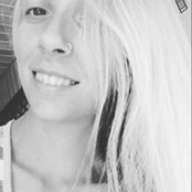 Ashley Johnsons billede