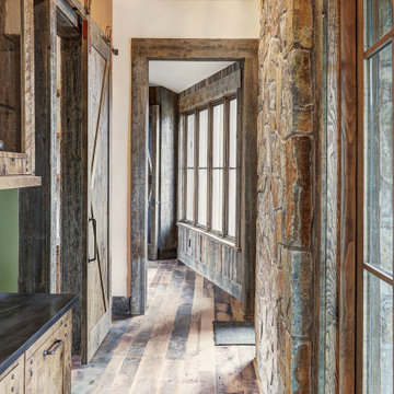 143 Westward Trail