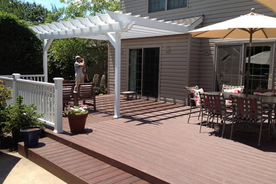 Inspiration for a timeless patio remodel in Philadelphia