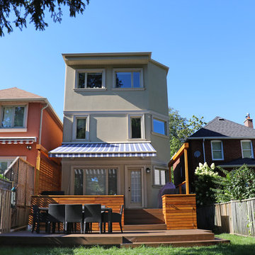 North Toronto Modern Composite Deck with Cedar harmony