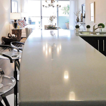 Form Quartz Slab in Dove Grey