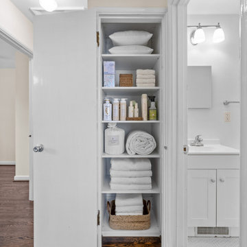 Reach-in Wonderland - Maximizing Space in Rental Home Closets