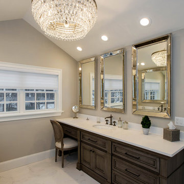 Elegant Transitional Bathroom
