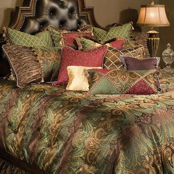 AICO Furniture - Queen Anne Bedding Collection in King Size by Michael Amini and - Bedroom Products