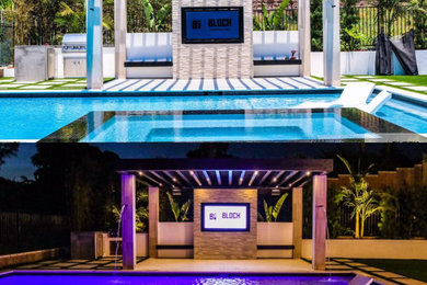 Inspiration for a pool remodel in San Diego
