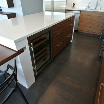 Custom Kitchen with High Grade Plastic Finished Cabinets