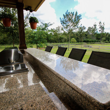 Workshop and Patio Cover with Outdoor Kitchen: Rosenberg, TX