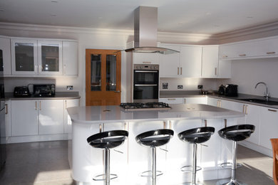 This is an example of a traditional kitchen in Buckinghamshire.