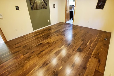 "American Walnut Engineered"