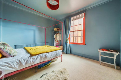 ウエストミッドランズにあるコンテンポラリースタイルのおしゃれな子供部屋の写真
