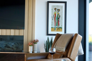 Example of a trendy living room design in Orange County