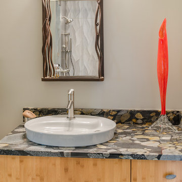 Minimalist Bath Inspired by Nature