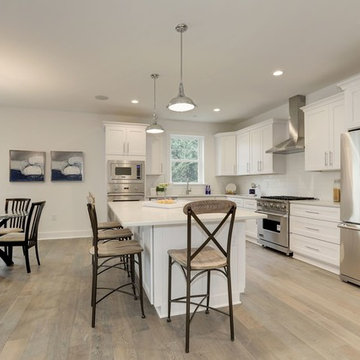 Dickens Ave Kitchen