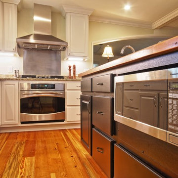 Pomaria- Capital Kitchen Cabinets & Counter Tops, Addition by Lafiite & Gallup