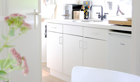 My Houzz: White Interiors Brighten a Dutch Cottage