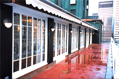 Deck - modern deck idea in New York