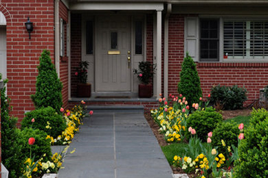 Inspiration for an exterior home remodel in Huntington