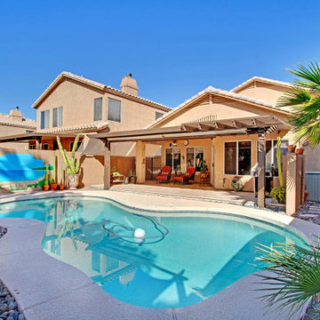 Selling a home in Phoenix during the Holidays