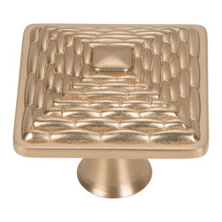 Hardware - Cabinet And Drawer Knobs