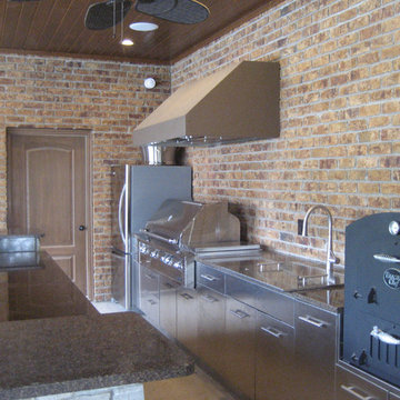 High Point Outdoor Kitchen (Designer: Jerilyn Horn)
