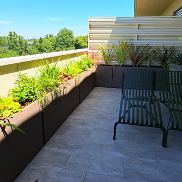 Realizzazione fioriere e vasi per un terrazzo sempreverde (o quasi)
