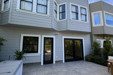 Entryway - mid-sized contemporary entryway idea in San Francisco