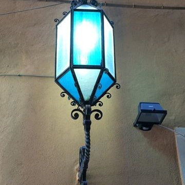 Lanterne à vitraux