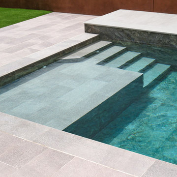 A tricolor pool