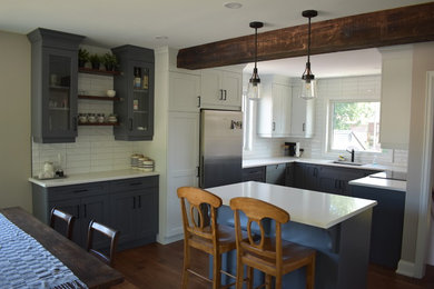 Minimalist kitchen photo in Toronto