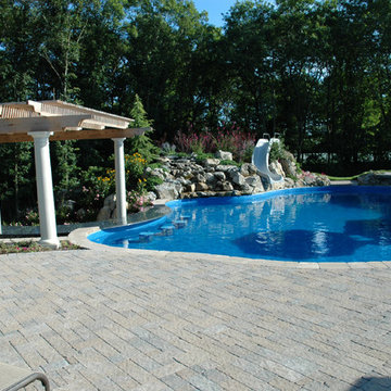 Techo-Bloc’s “Elena” in Sandlewood