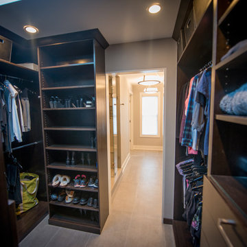 Walk-in Closet (overview)