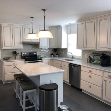 Traditional Kitchen Remodel Done in Snow with Pewter Glaze