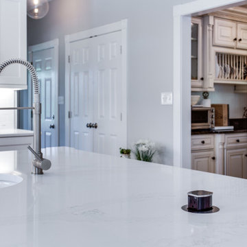 Transitional White & Black Kitchen Design Knoxville, MD