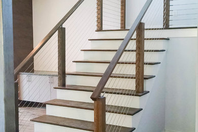 Example of a minimalist staircase design in Houston