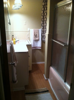 painting vanity same color as walls?