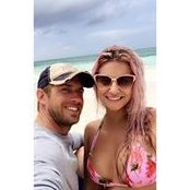Ashton Leah's photo