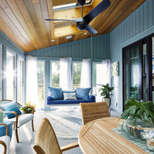 Screened in porch