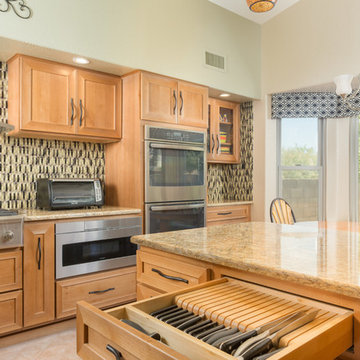 Transitional Textured Kitchen