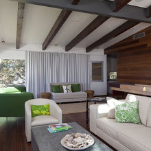 12 Hampton - family room